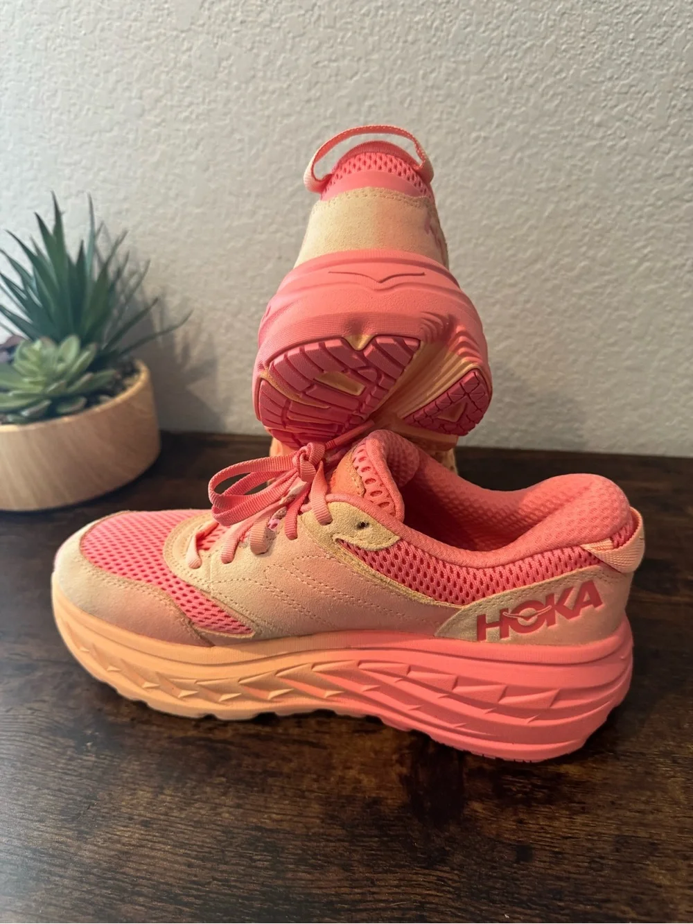 Hoka One One new no